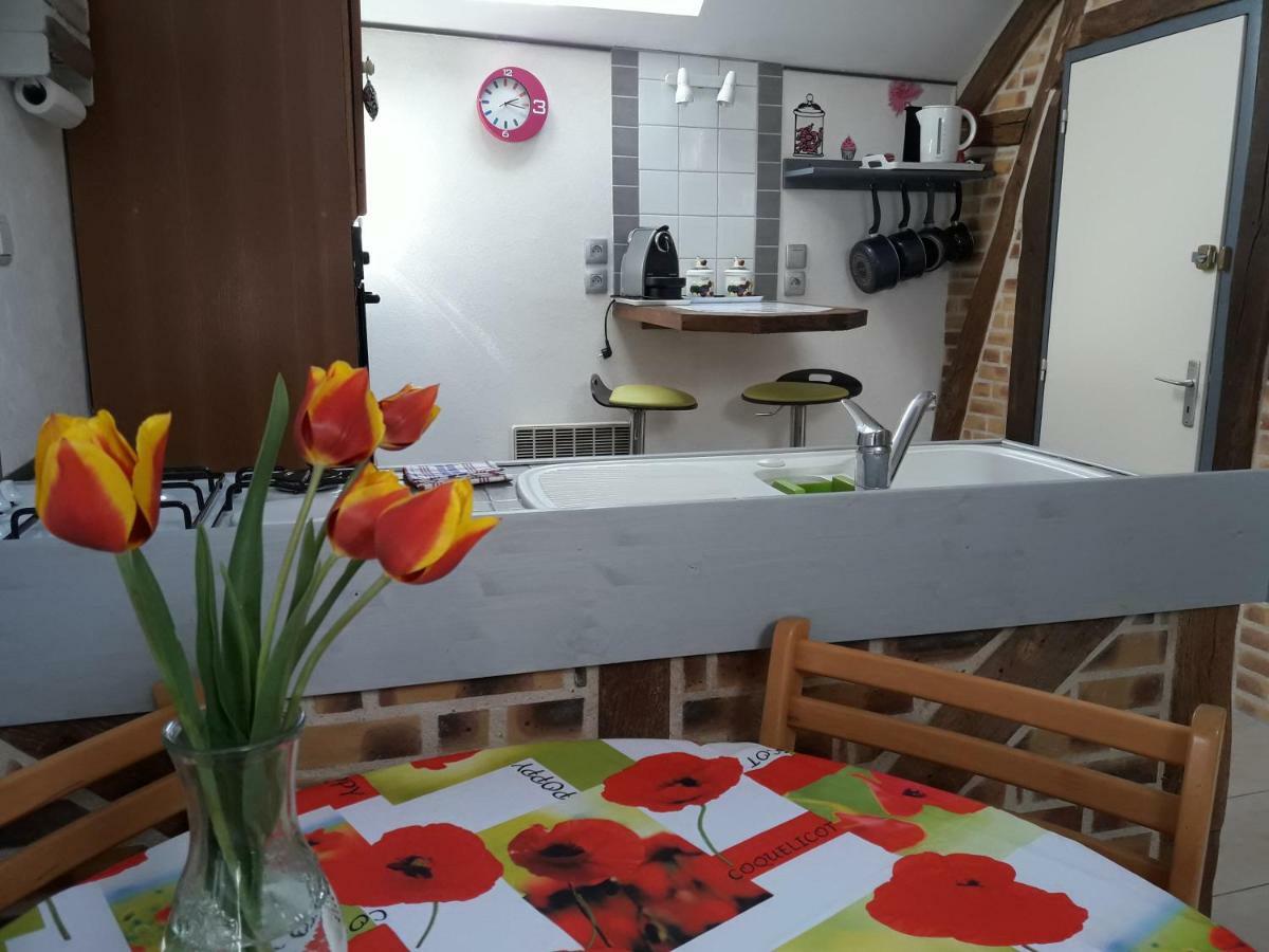 Fee Maison With Love Appartement Cuissai Luaran gambar